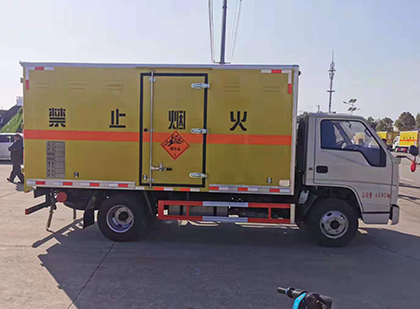琼结爆破器材运输车
