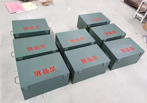 琼结炸药箱和雷管箱一般是怎么存放的？